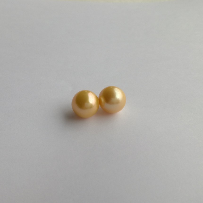 Pearls - pair - round, gold PP22-2