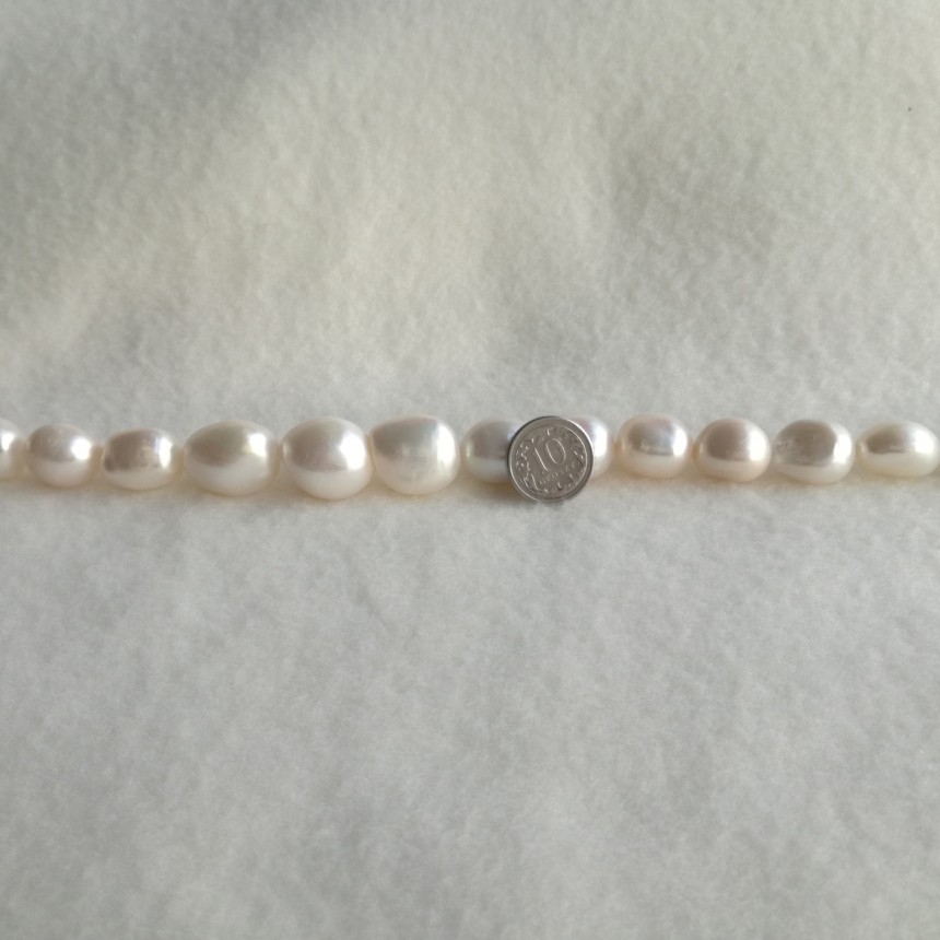 Pearls - white baroque PE39