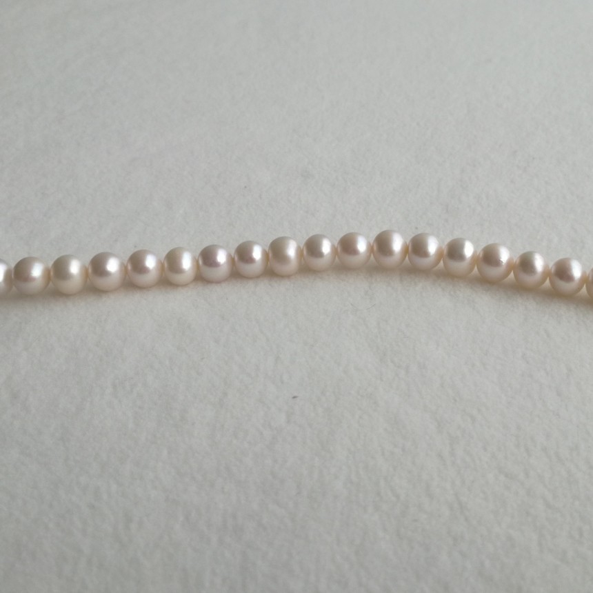 Pearls - white PE29-A