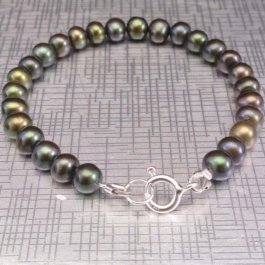 Bracelet made of real round pearls 19 or 20 cm PB44 
