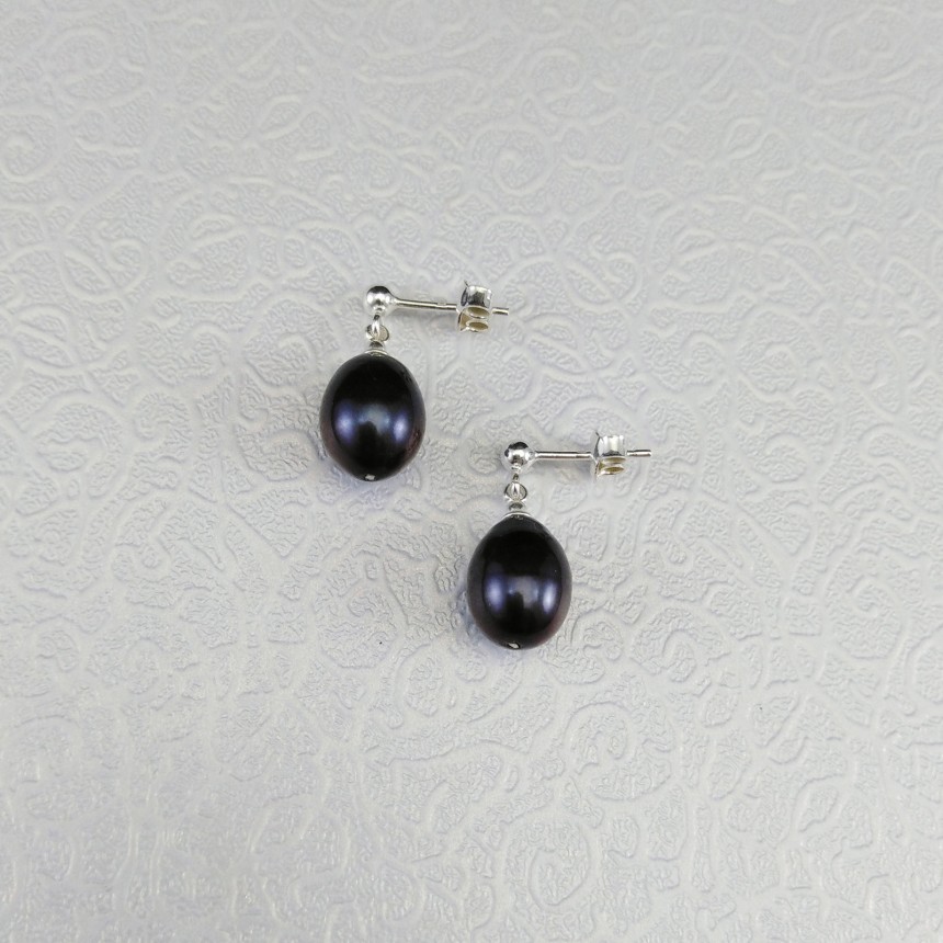 Silver earrings with black pearls hanging teardrop PKW12