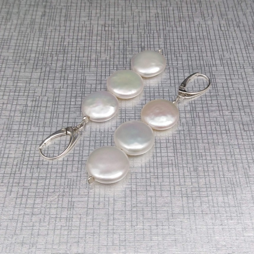 Hanging earrings with white 11 mm coin pearls PKW16