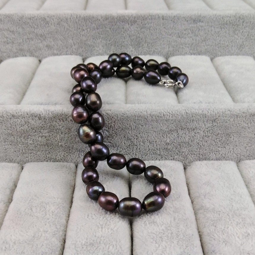 A set of real pearls of black rice and earrings on a decorative stick KP12