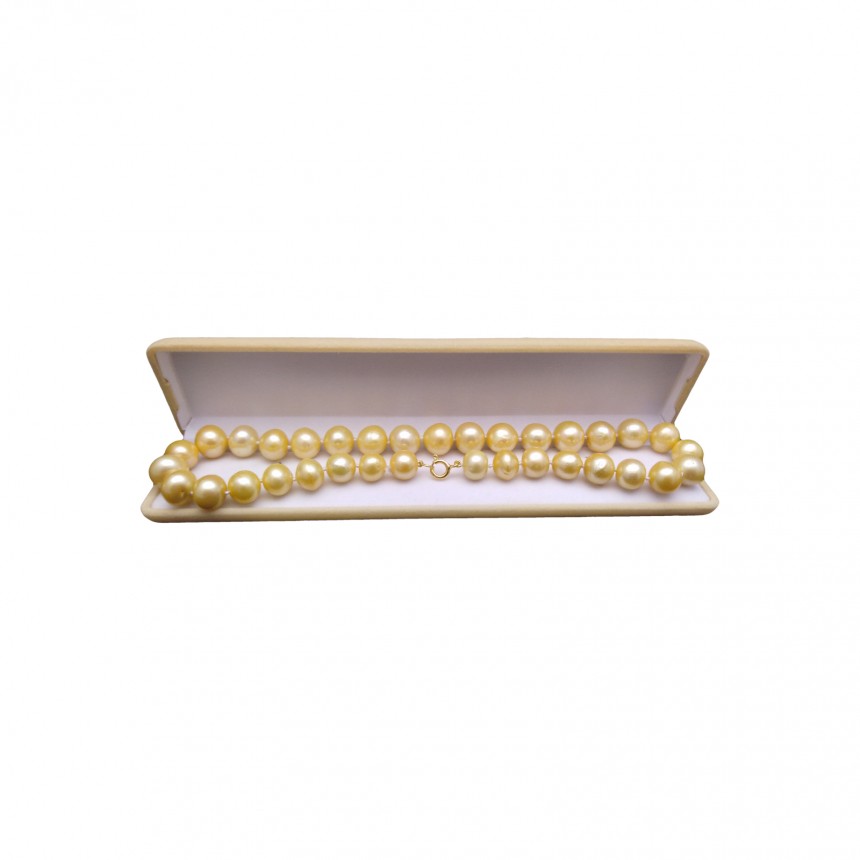 Necklace made of real round pearls with golden color 45 cm PNS30