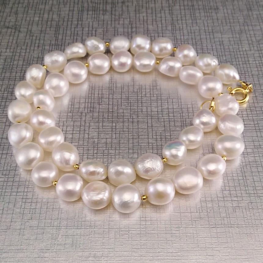 Necklace made of real white corn pearls with gold-plated elements 48 cm PNP03-1A