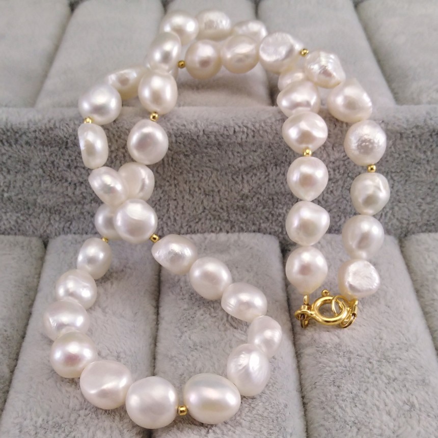 Necklace made of real white corn pearls with gold-plated elements 48 cm PNP03-1A